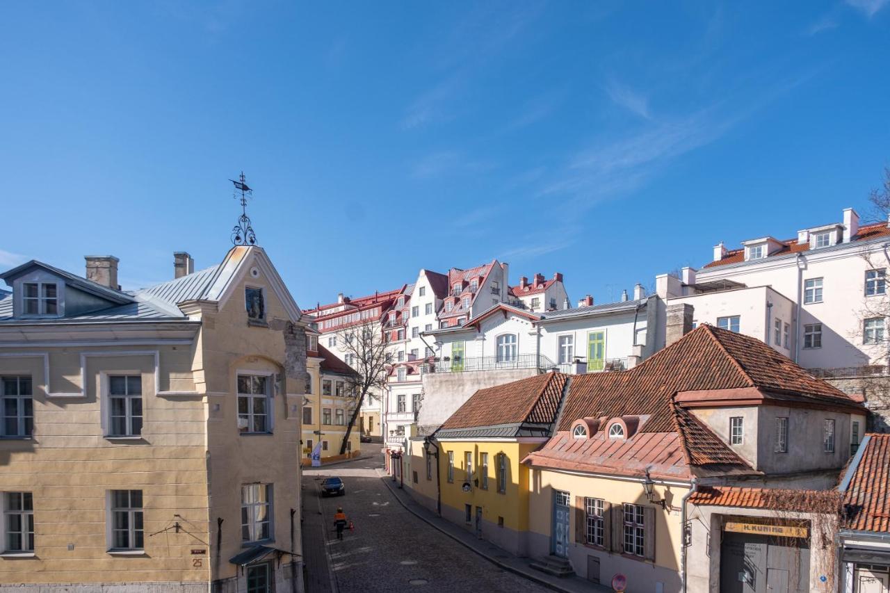 Old Town Studio Apartment - Uus Street 24 Tallinn Extérieur photo
